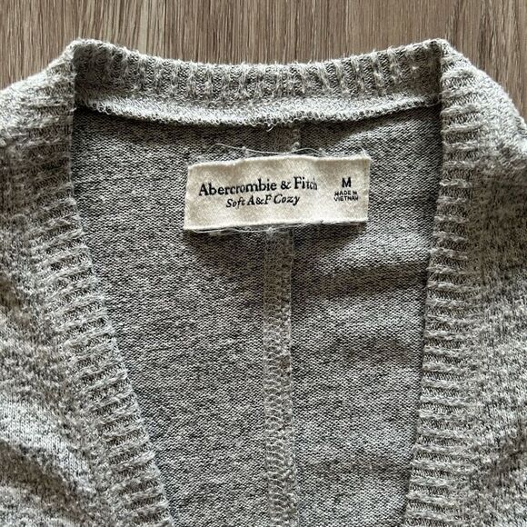 A&F Cozy Cardigan - Picture 6 of 7